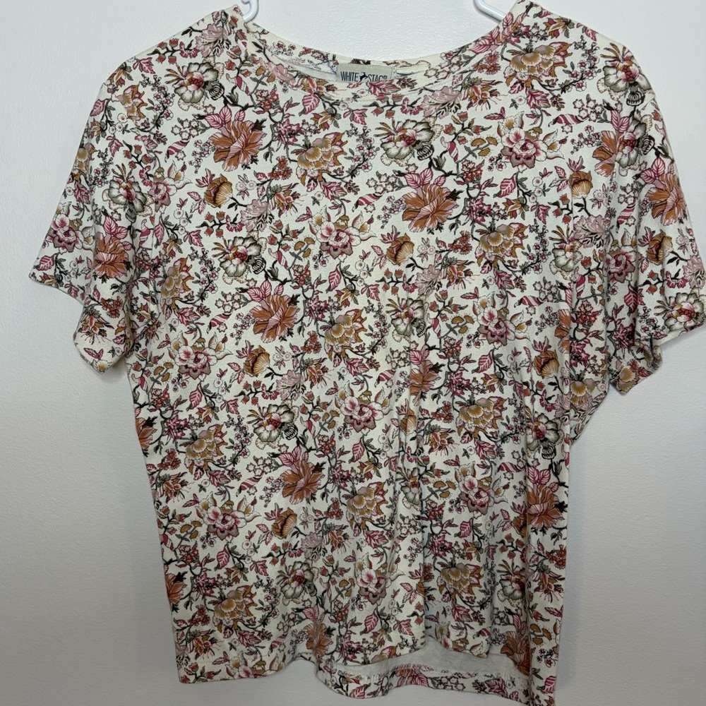 White Stag Cream Floral Short Sleeve Top
